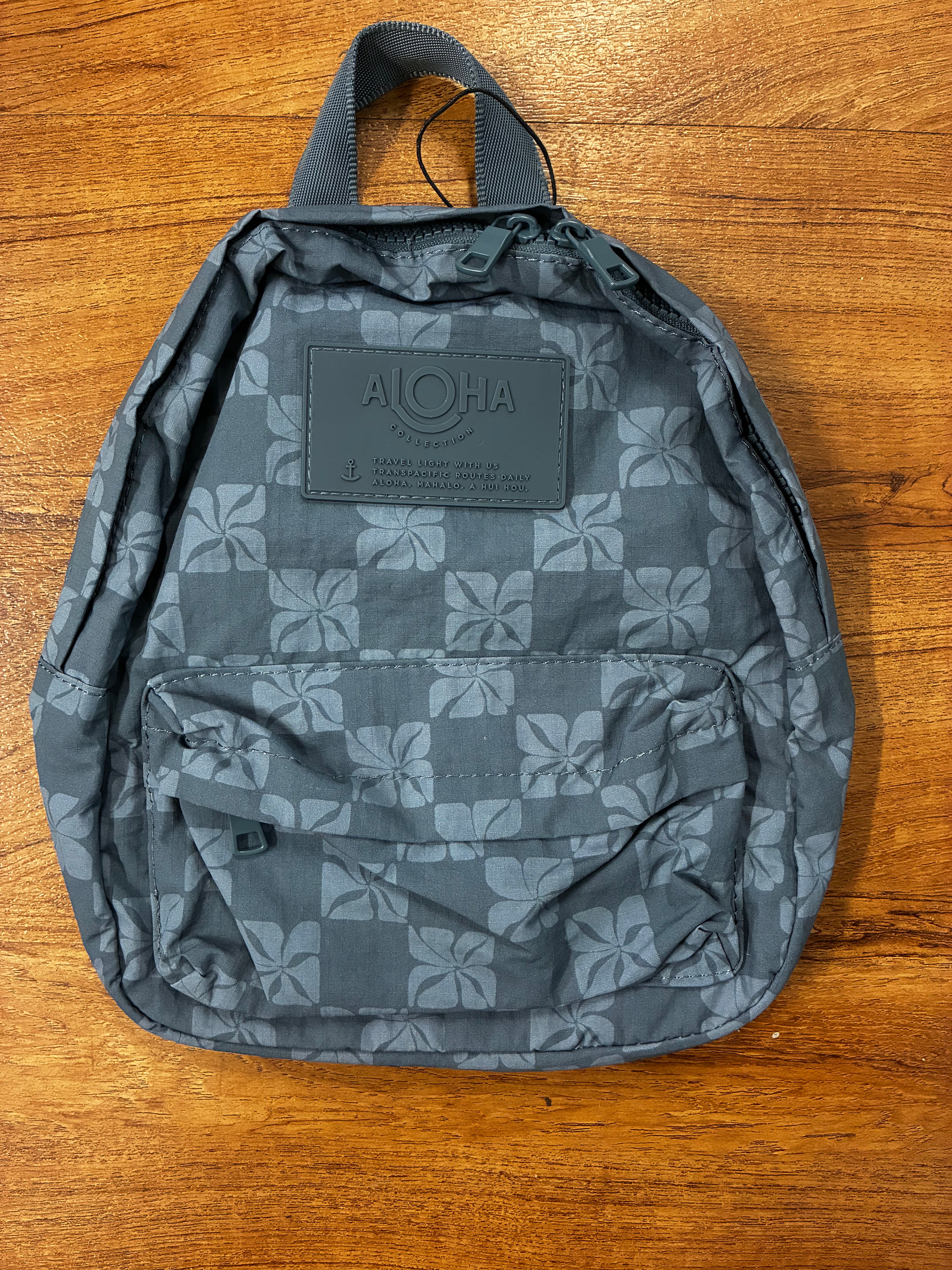 lululemon aloha backpack COLLECTION KEEP IT LIGHT / MONOCHROME / TROPICAL Work It Out Exterior Loops Hold A Hiking Pole (Pole Not Included) Lululemon Aloha Collection | TikTok