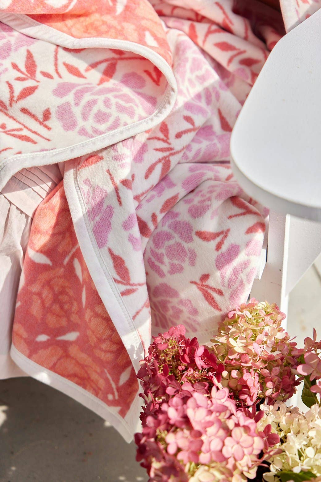 ChappyWrap - Peony Petals Blanket