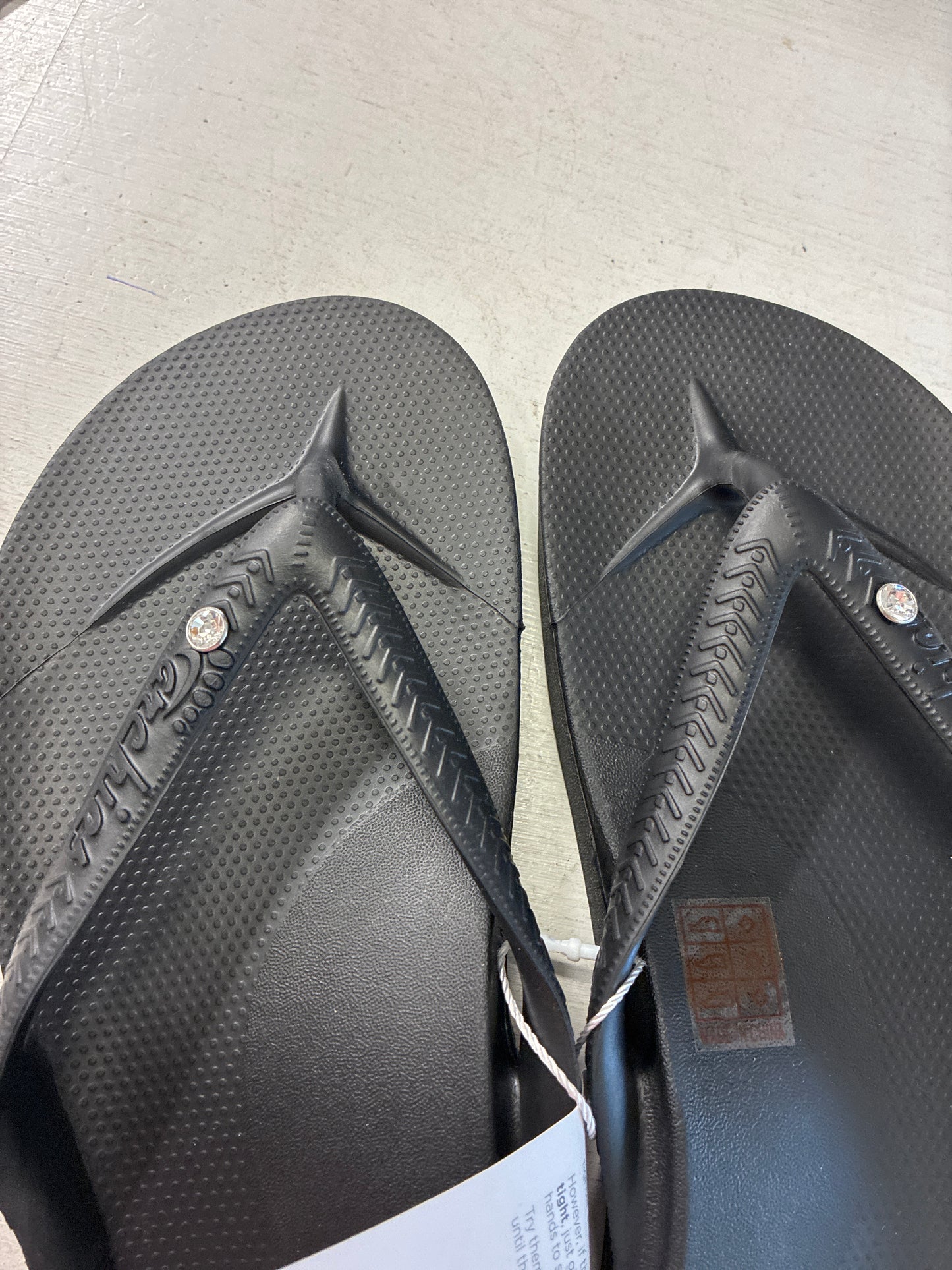 Archie Flip Flop