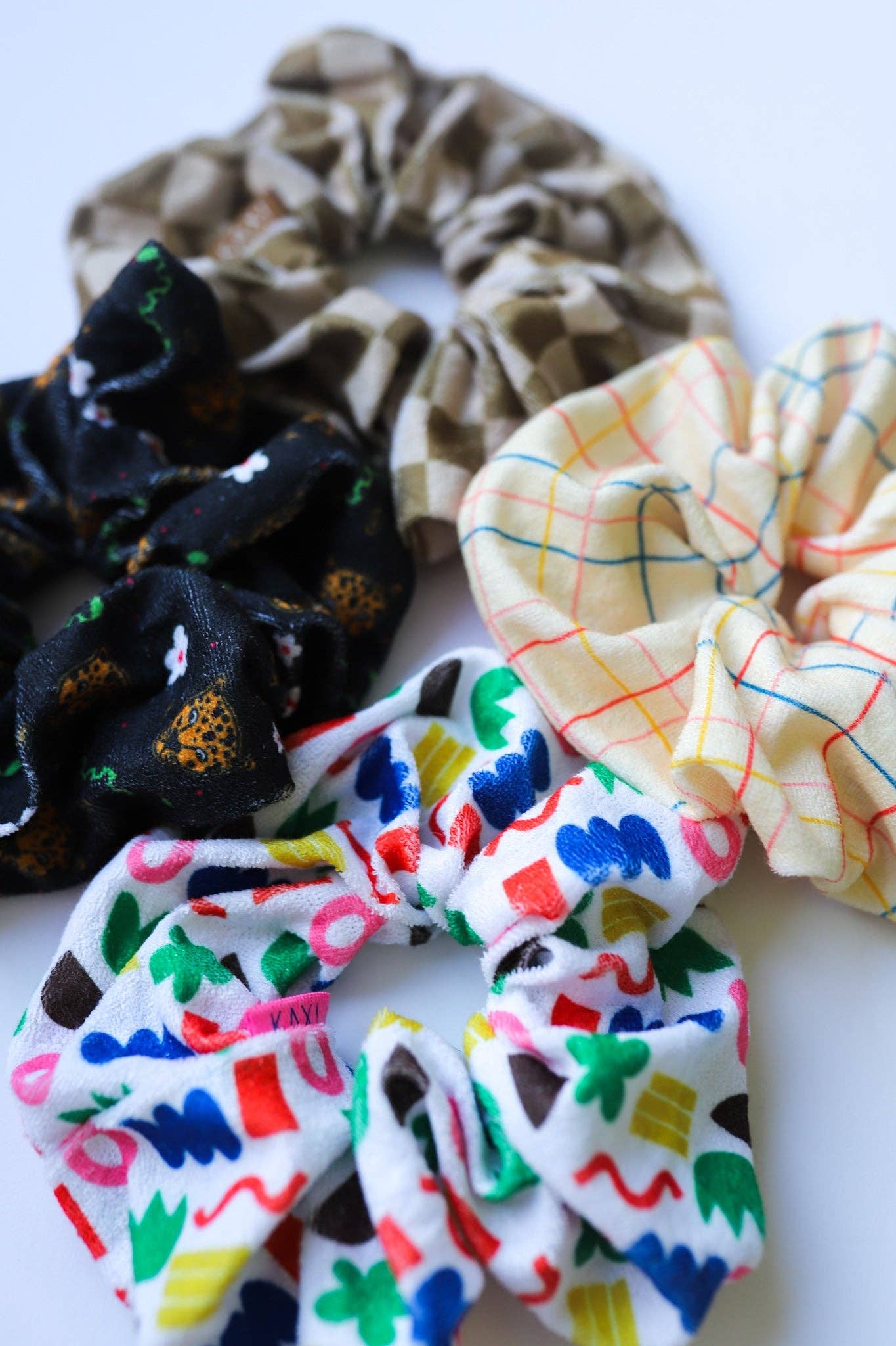 KAXI - KAXI TOWEL SCRUNCHIES ( 2 PATTERNS )