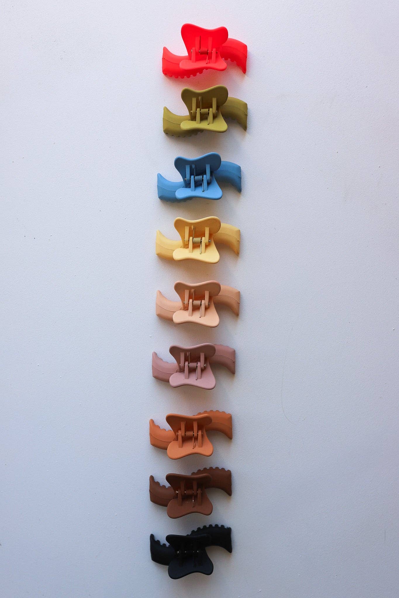 KAXI - Kaxi Mini Wavy Hold Everything Claw
