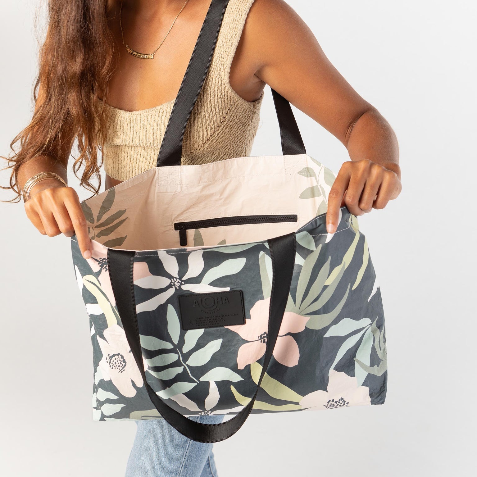If you love flowers, you need this reversible tote.